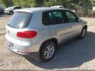 Volkswagen Tiguan S Image 4