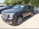 GMC Yukon Denali Image 3