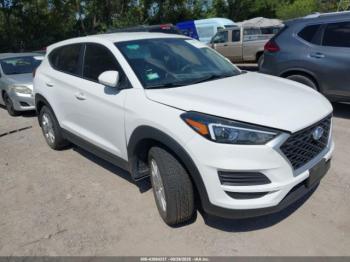  Salvage Hyundai TUCSON