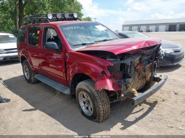  Salvage Nissan Pathfinder