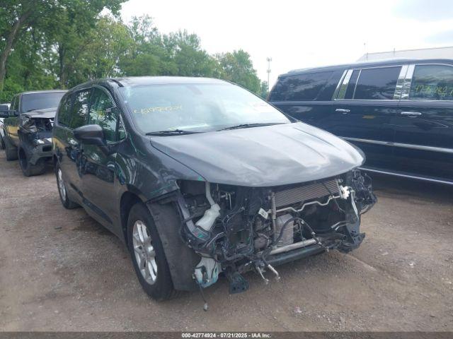  Salvage Chrysler Voyager