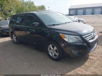  Salvage Volkswagen Routan