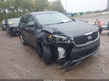  Salvage Kia Sorento