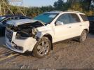 GMC Acadia Image 12