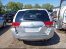 Mitsubishi Endeavor Image 10