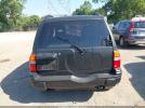 Chevrolet Tracker Hard Top Base Image 13