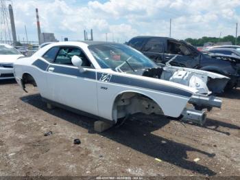  Salvage Dodge Challenger