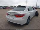 Toyota Camry Se Image 4