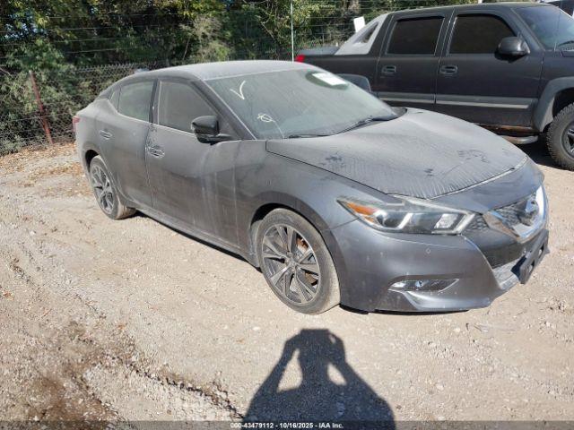  Salvage Nissan Maxima