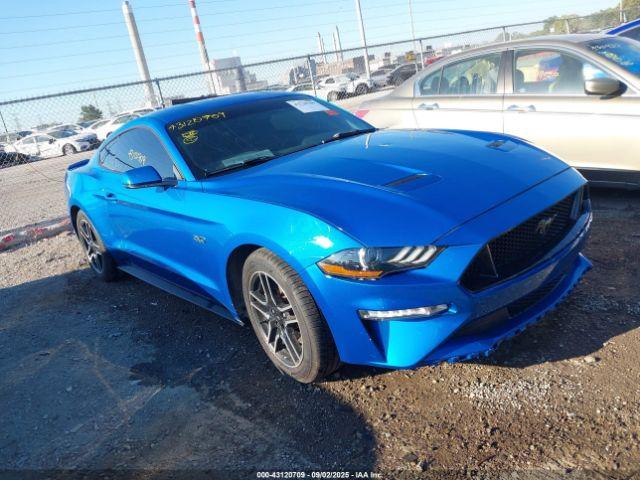  Salvage Ford Mustang