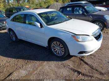  Salvage Chrysler 200