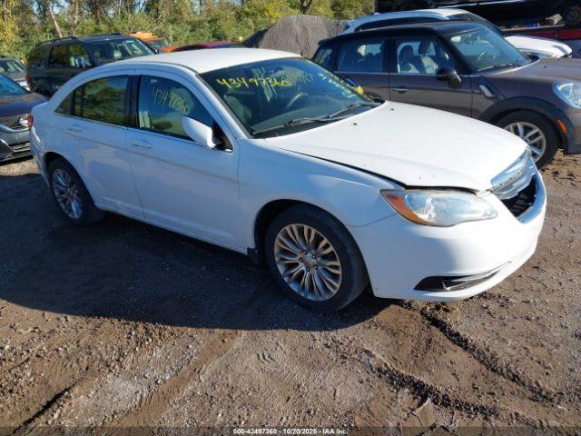  Salvage Chrysler 200