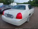 Lincoln Towncar Signature Limited Image 10