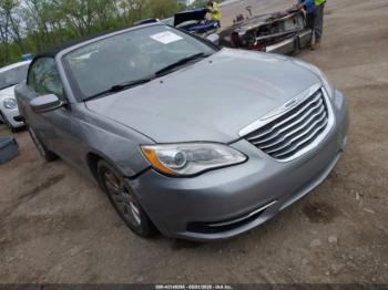  Salvage Chrysler 200