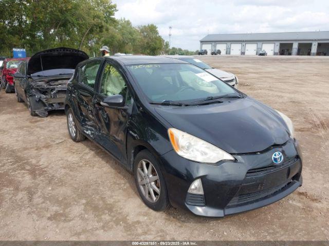  Salvage Toyota Prius c