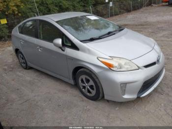  Salvage Toyota Prius