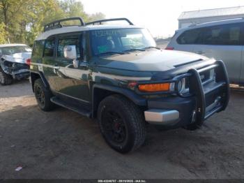  Salvage Toyota FJ Cruiser