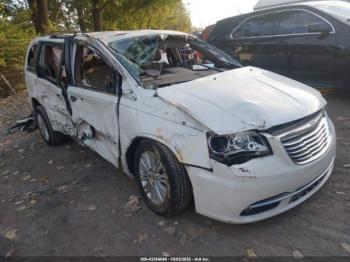  Salvage Chrysler Town & Country