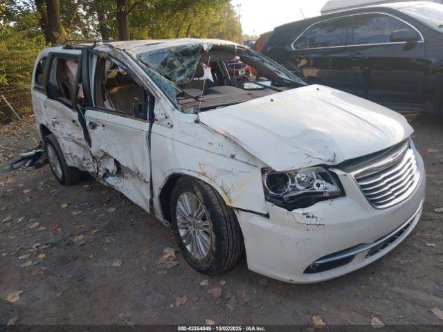  Salvage Chrysler Town & Country