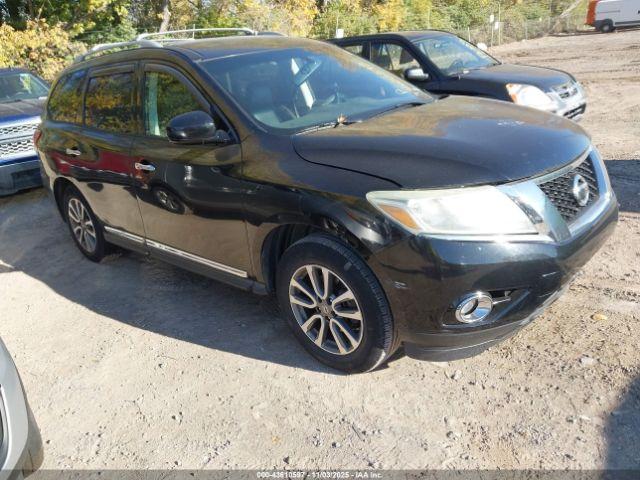  Salvage Nissan Pathfinder