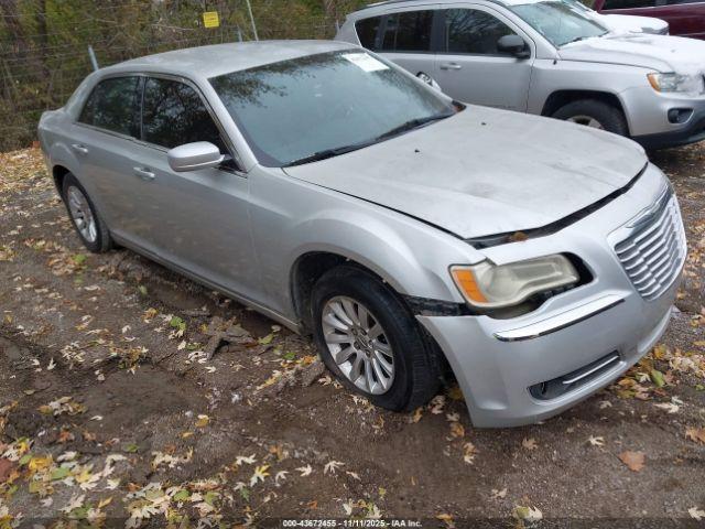  Salvage Chrysler 300