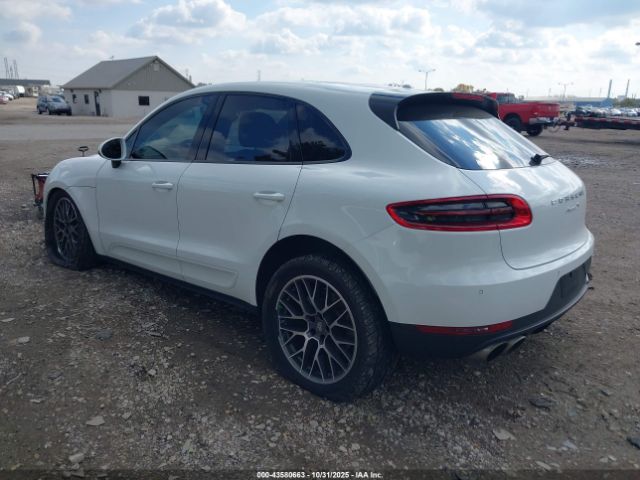 Porsche Macan S Image 9