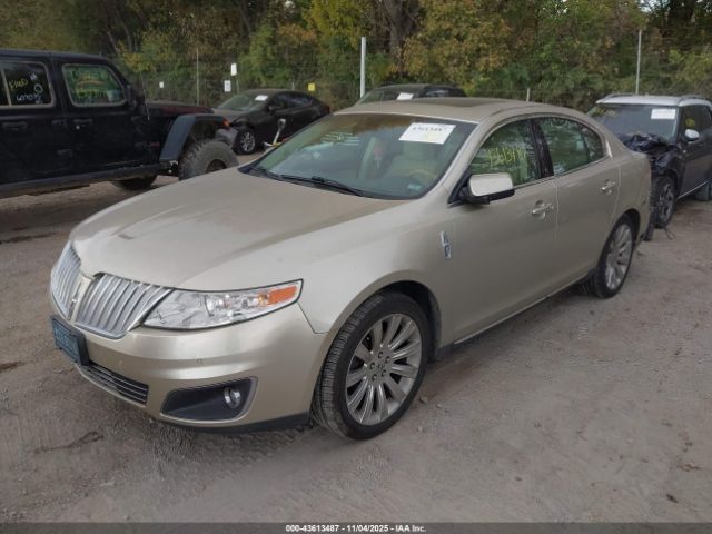 Lincoln MKS Image 4