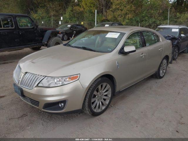 Lincoln MKS Image 4