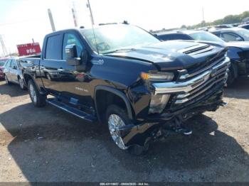  Salvage Chevrolet Silverado 2500