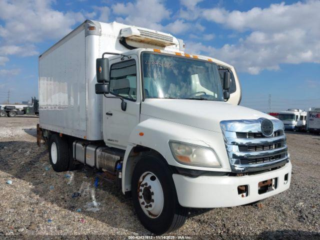  Salvage Hino 258 268