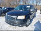 Chrysler Town & Country Touring-l Image 3