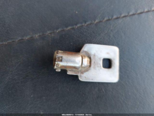 Harley-Davidson Flhtcui Image 8