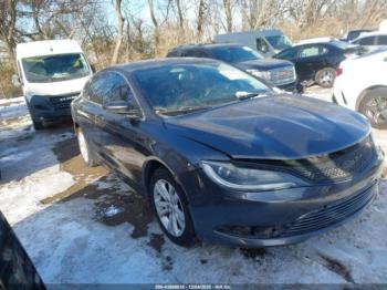  Salvage Chrysler 200