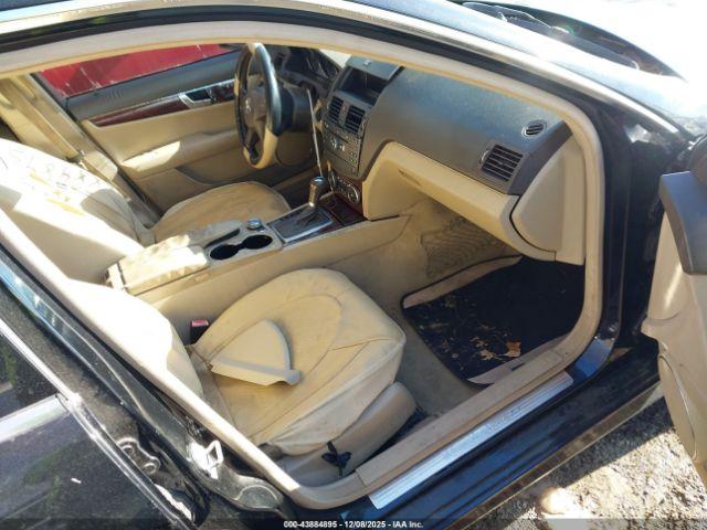 Mercedes-Benz C-Class Image 9