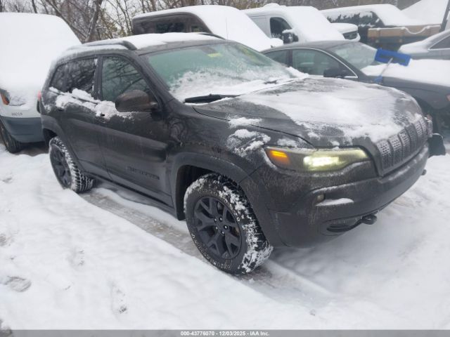 Jeep Cherokee Upland 4x4 Image 1
