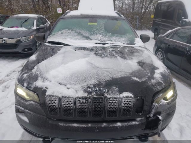 Jeep Cherokee Upland 4x4 Image 14