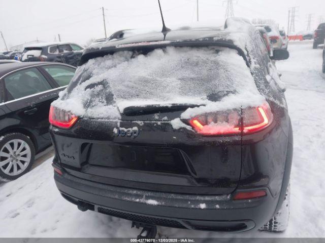 Jeep Cherokee Upland 4x4 Image 13