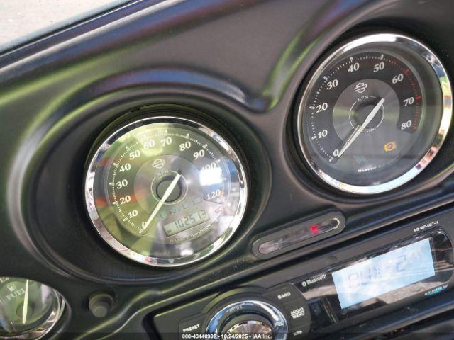 Harley-Davidson Flhtk Image 5