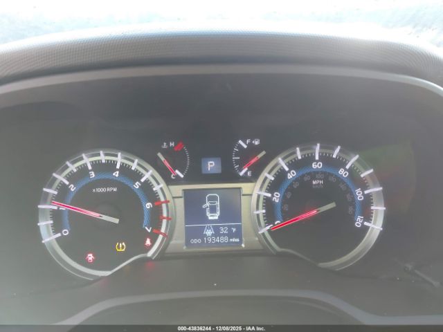 Toyota 4Runner Sr5 Image 6