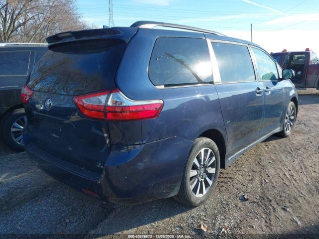 Toyota Sienna Le 7 Passenger Image 5