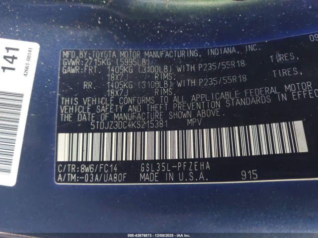 Toyota Sienna Le 7 Passenger Image 16