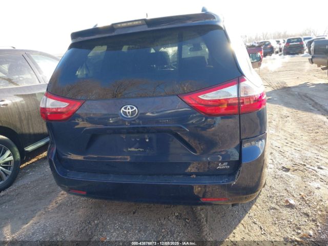 Toyota Sienna Le 7 Passenger Image 15