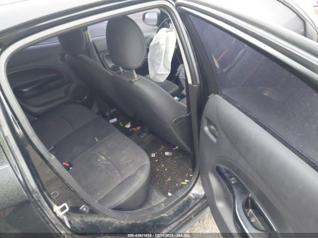 Mitsubishi Mirage Se Image 11