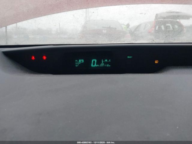 Toyota Prius Image 6