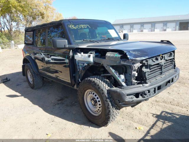  Salvage Ford Bronco