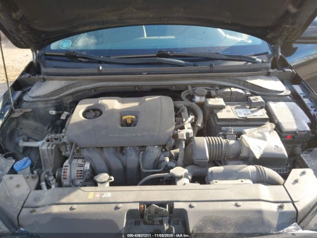 Hyundai ELANTRA Sel Image 16