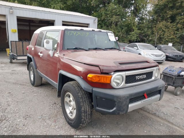 Toyota FJ Cruiser Image 1