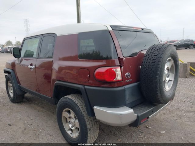 Toyota FJ Cruiser Image 4