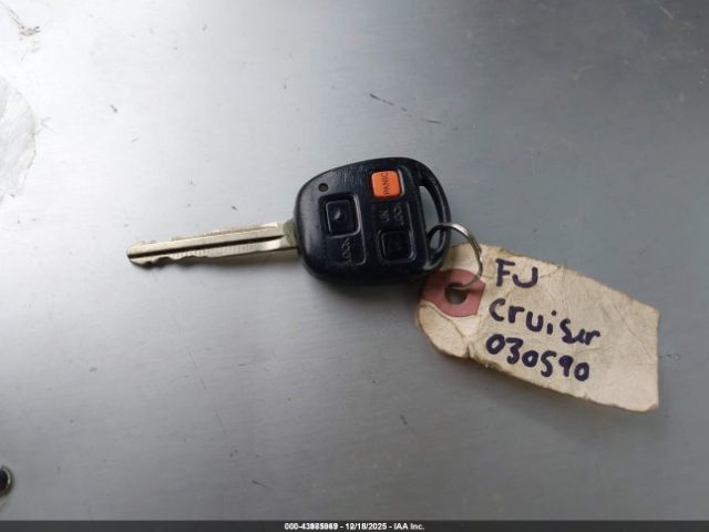 Toyota FJ Cruiser Image 2