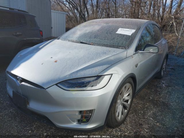 Tesla Model X Image 6